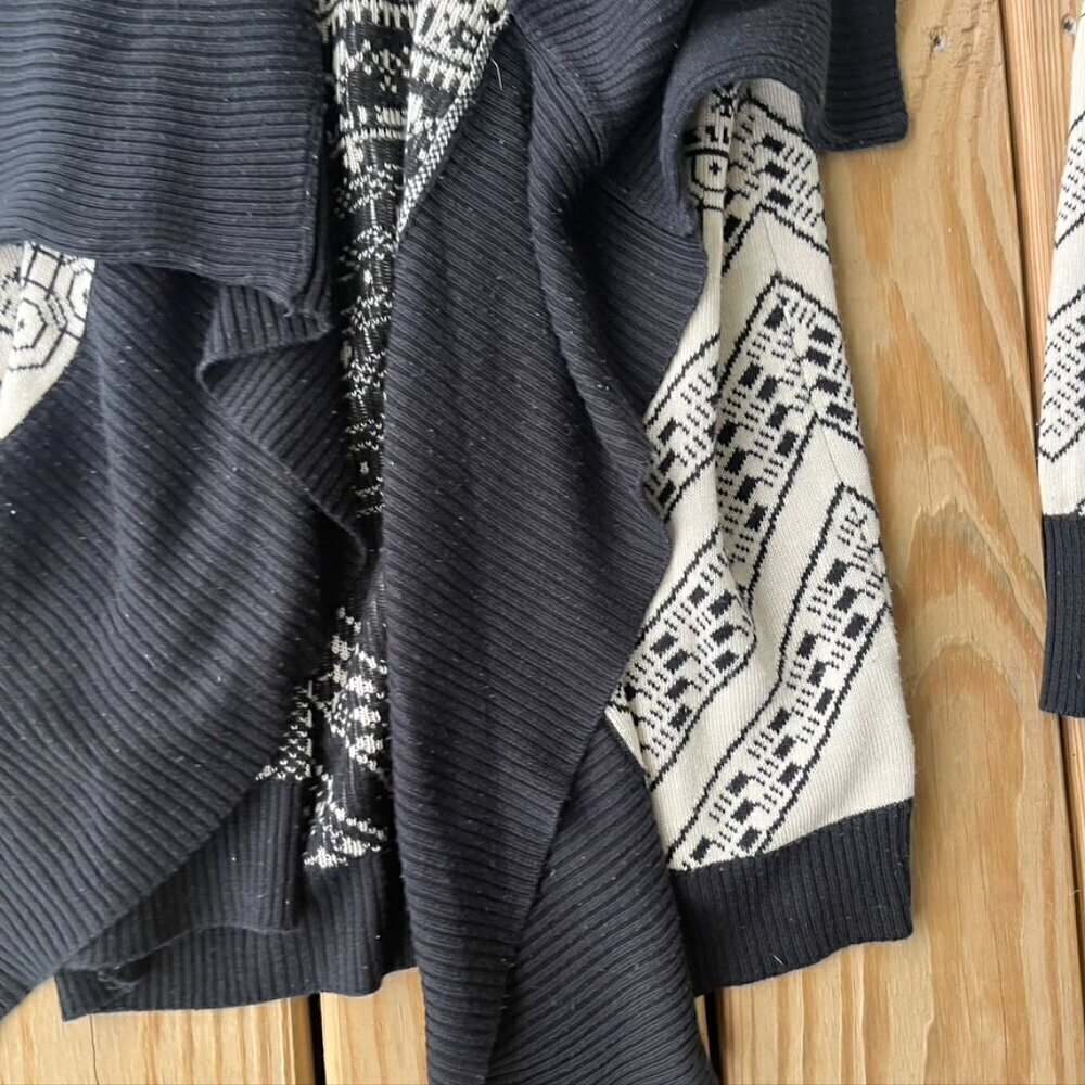 ** Anthropologie STARING AT STARS Black & Cream Geometric Cardigan Size S - Picture 4 of 10